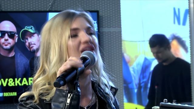 Filatov & Karas vs Burito Возьми мое сердце (LIVE @Авторадио).mp4