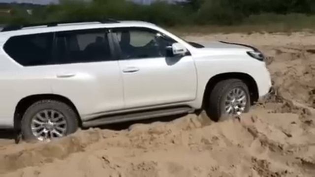 Прадо 150 по песку