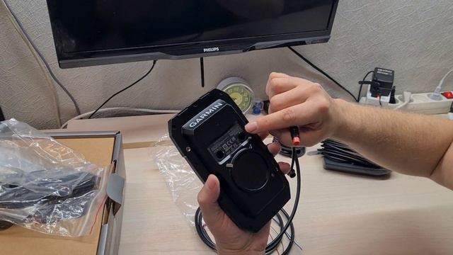 эхолот Garmin Striker ViVid 4cv (GT20)