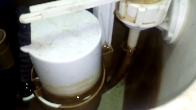 Сливной бачок шумит? Устраняем шум!