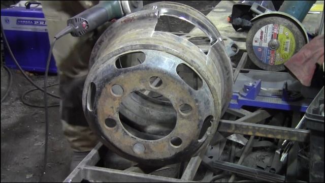 Печь под казан из дисков от грузового автомобиля на скорую руку