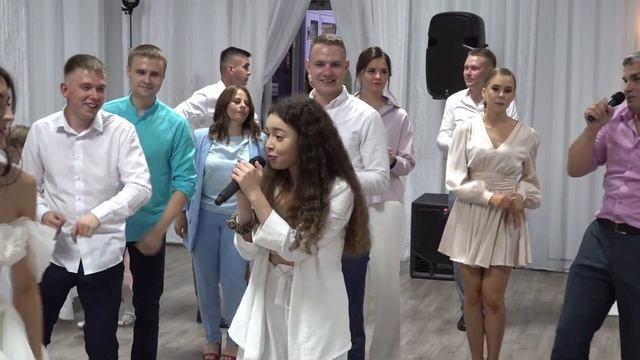 КАК ПОЗДРАВИТЬ МОЛОДОЖЕНОВ. ФЛЕШМОБ НА СВАДЬБЕ.