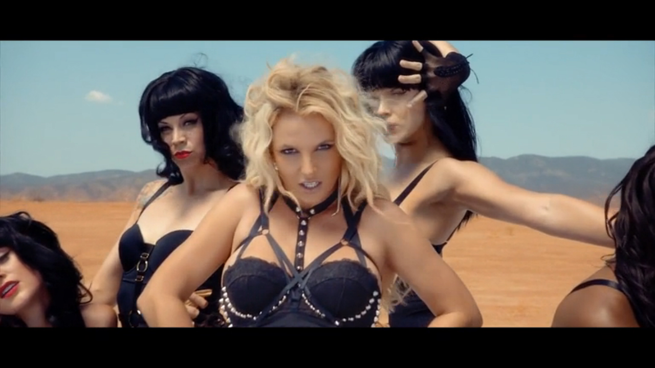 Britney Spears - Work Bitch