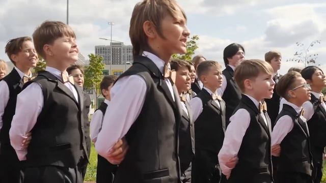 «Учат в школе»