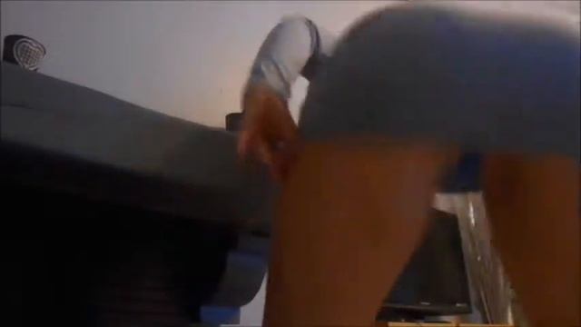 *Тверк*