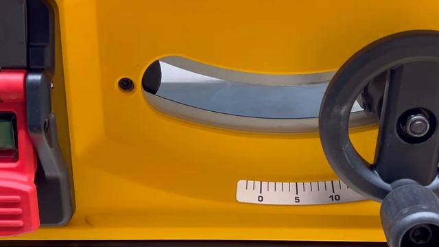 Распиловочный станок DeWALT DWE 7492/Распаковка/Обзор/Комплектация/ Стоит ли он своих денег?