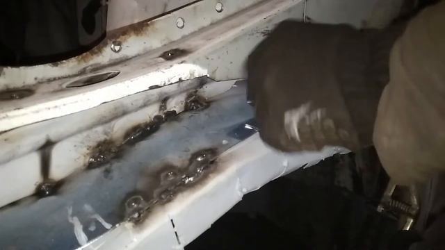 Вито своими руками! Mercedes Benz Vito 638 19ч ! восстановление левого усилителя арки 2я-часть!
