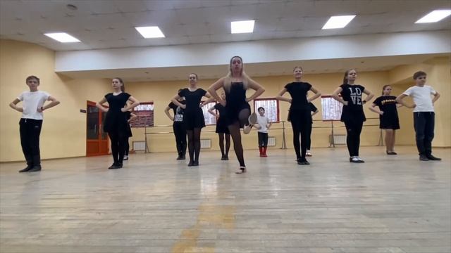 Мастер-класс по народному танцу "Русский танец "Моталочка"
