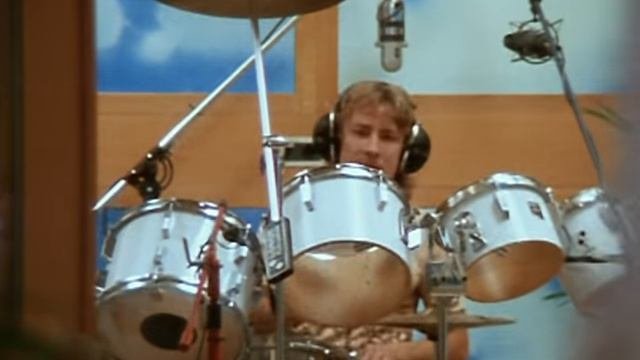 ABBA - Gimme! Gimme! Gimme! (A Man After Midnight)