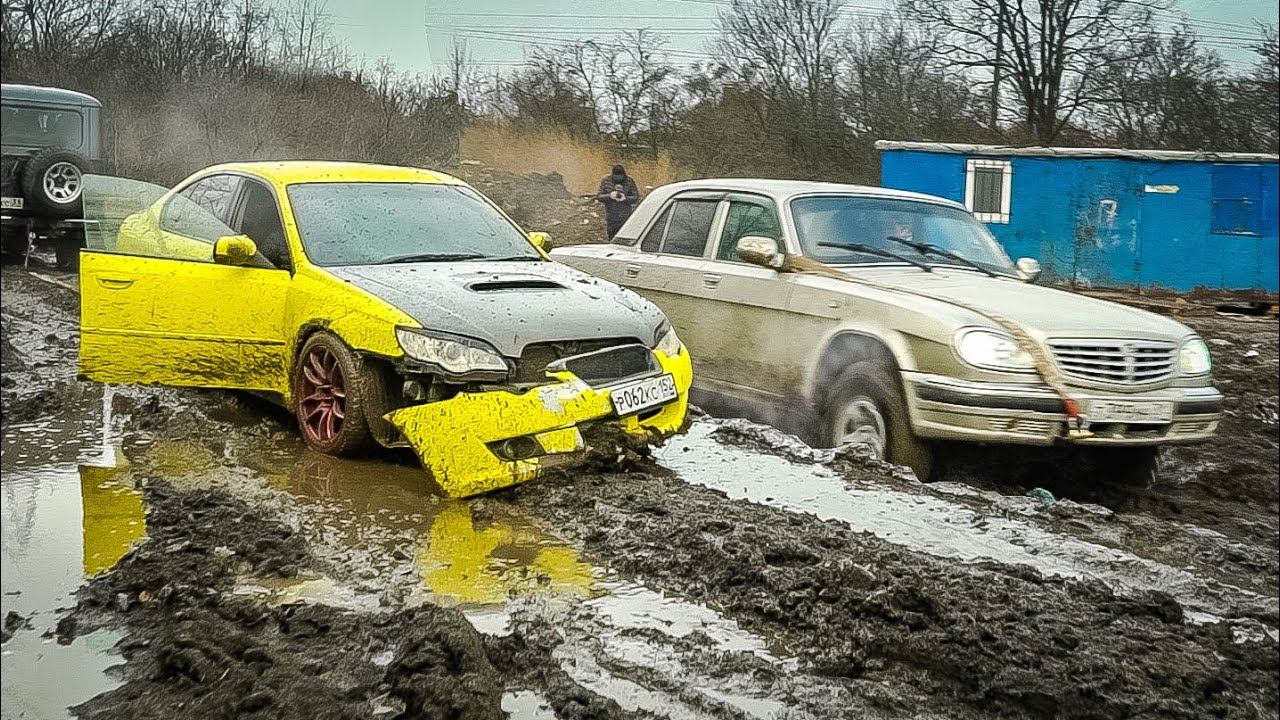 Мужик на ВОЛГЕ устроил ШОУ против SUBARU и ДЖИПОВ на бездорожье