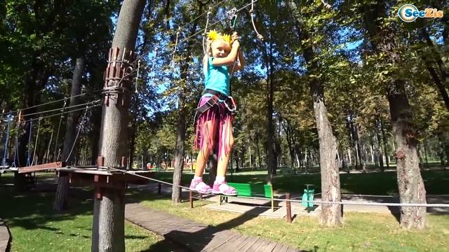 ВЛОГ в Веревочном Парке для детей! Ярослава УПАЛА(( Outdoor Playground for kids!