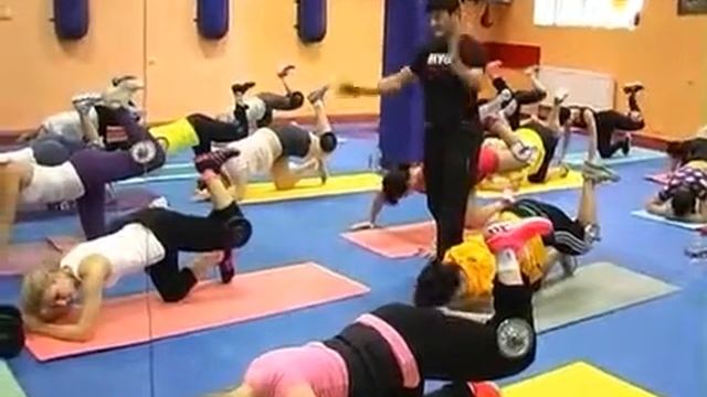 А. Куркурина- упражнения для красивой попы система 100