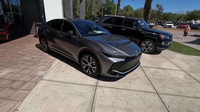 Новая Toyota Crown 2023. Обзор и тест-драйв Тойота Краун