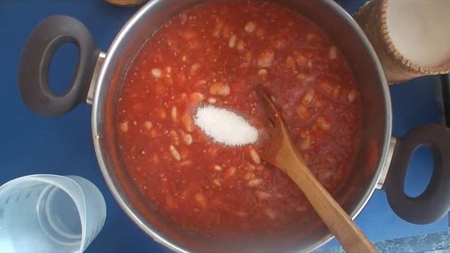 Рецепт: Фасоль в томате на зиму