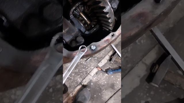 Как выкрутить сломанный болт!!!Залом!