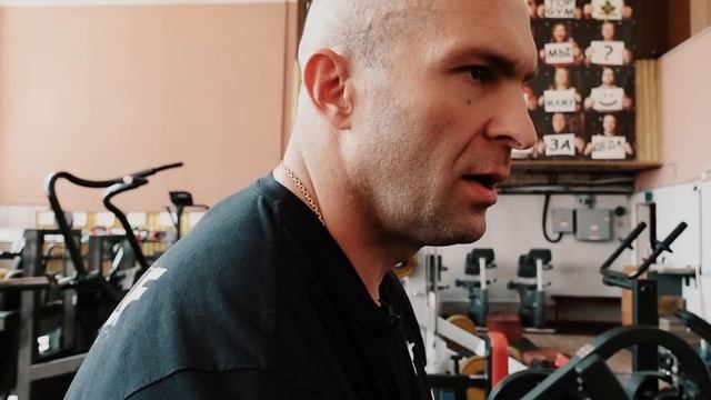 АЛЕКСАНДР ФЁДОРОВ И ВЛАДИМИР ЯКОВЛЕВ/ГОЛЕНЬ, ПЛЕЧИ, БИЦЕПС БЕДРА