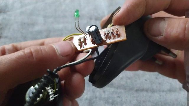 Блок питания - усиления сигнала от обычной TV антенны, что в нём есть?