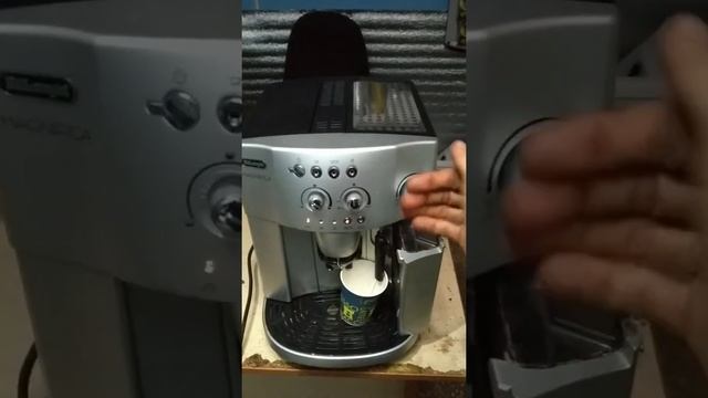 Чистка кофемашины Делонги Магнифика от накипи