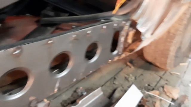 ВАЗ 2115 как переварить пороги. Сварка порогов. Сварка задней арки.