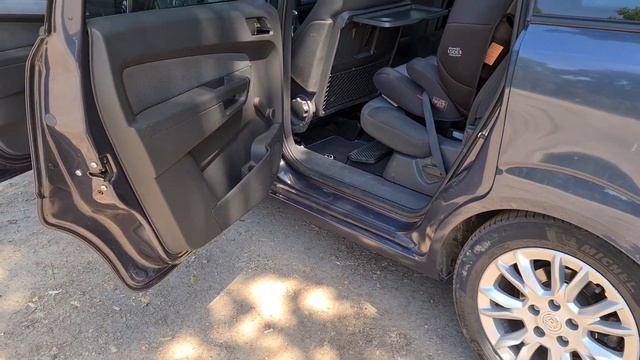 Opel Zafira B, лучший минивэн? Не покупай, пока не посмотришь