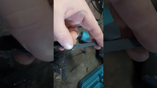 Вскрытие фары Geely emgrand EC7. В домашних условиях используя строительный фен.