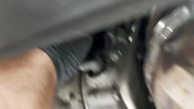 Как самому поменять компрессор кондиционера Пежо 308 sw 1.6 hdi DV6C