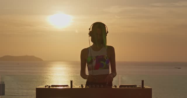 Miss Monique - Ibiza