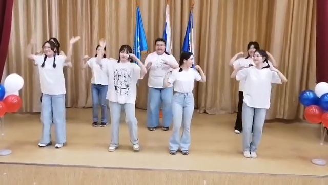 Танец Орлята России на Церемонии посвящения . Усть-Ордынская школа №2