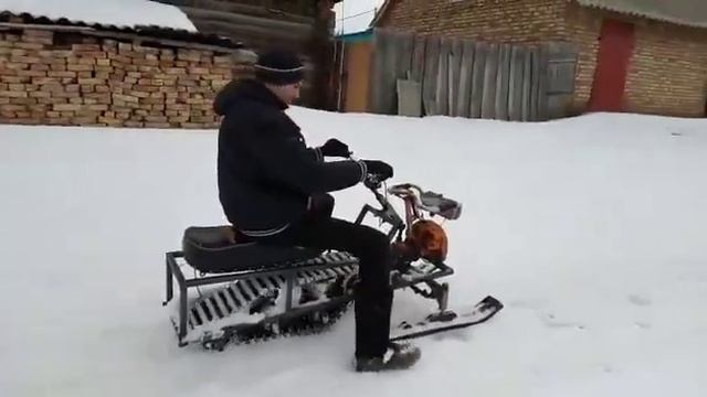 Самодельный снегоход из бензопилы Урал.