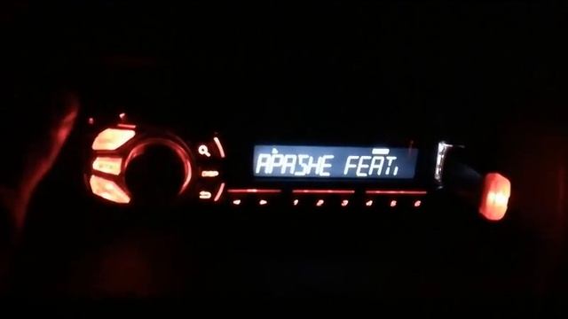 Одна из возможных причин заикания звука автомагнитолы. И способ устранения проблемы.