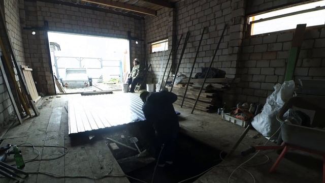 Как самому сделать подъемные ворота в гараж 2 часть.