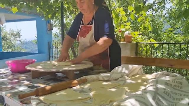 БАБУШКА ГОТОВИТ АЗЕРБАЙДЖАНСКОЕ НАЦИОНАЛЬНОЕ БЛЮДО Азербайджанская Кухня Деревенская Кухня  Рецепты