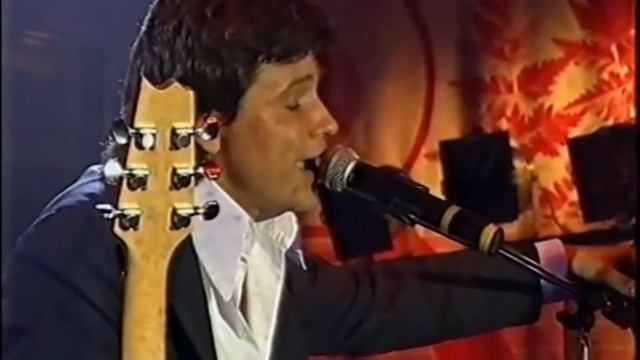 Владимир Асимов после ухода из группы На-НА / Как сейчас живет и чем занимается солист На-На Асимов
