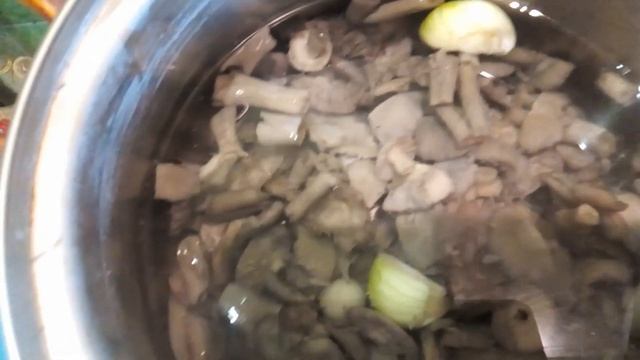 готовим сыроежки! Закрываем в банки на зиму