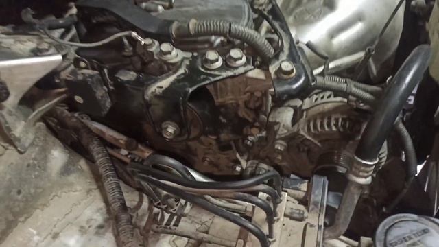 Toyota Camry 50. Вибрация двигателя, странный звук на низах.