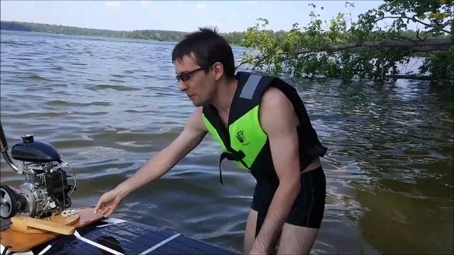 SUP-доска с бензиновым мотором