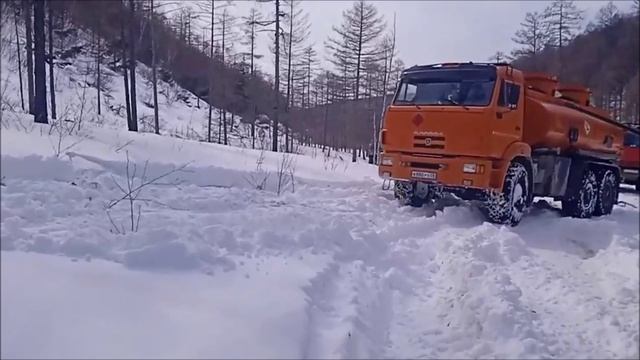 Зимники севера 2022. Дальнобойщики севера на зимниках.