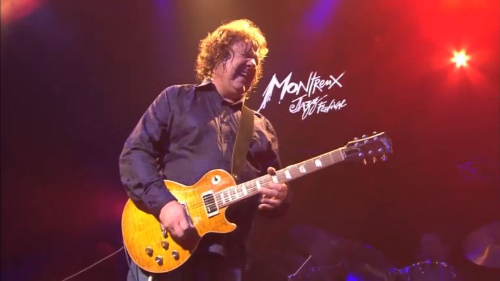 Gary Moore - "Parisienne Walkways" (Live 2010)