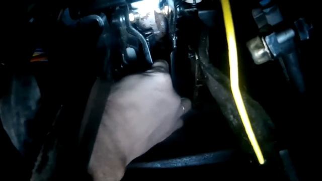 Peugeot 406. Замена тросика сцепления