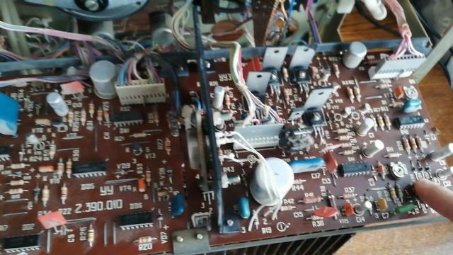 Катушечный магнитофон "Союз - 110 - стерео". Краткий обзор внутренностей.