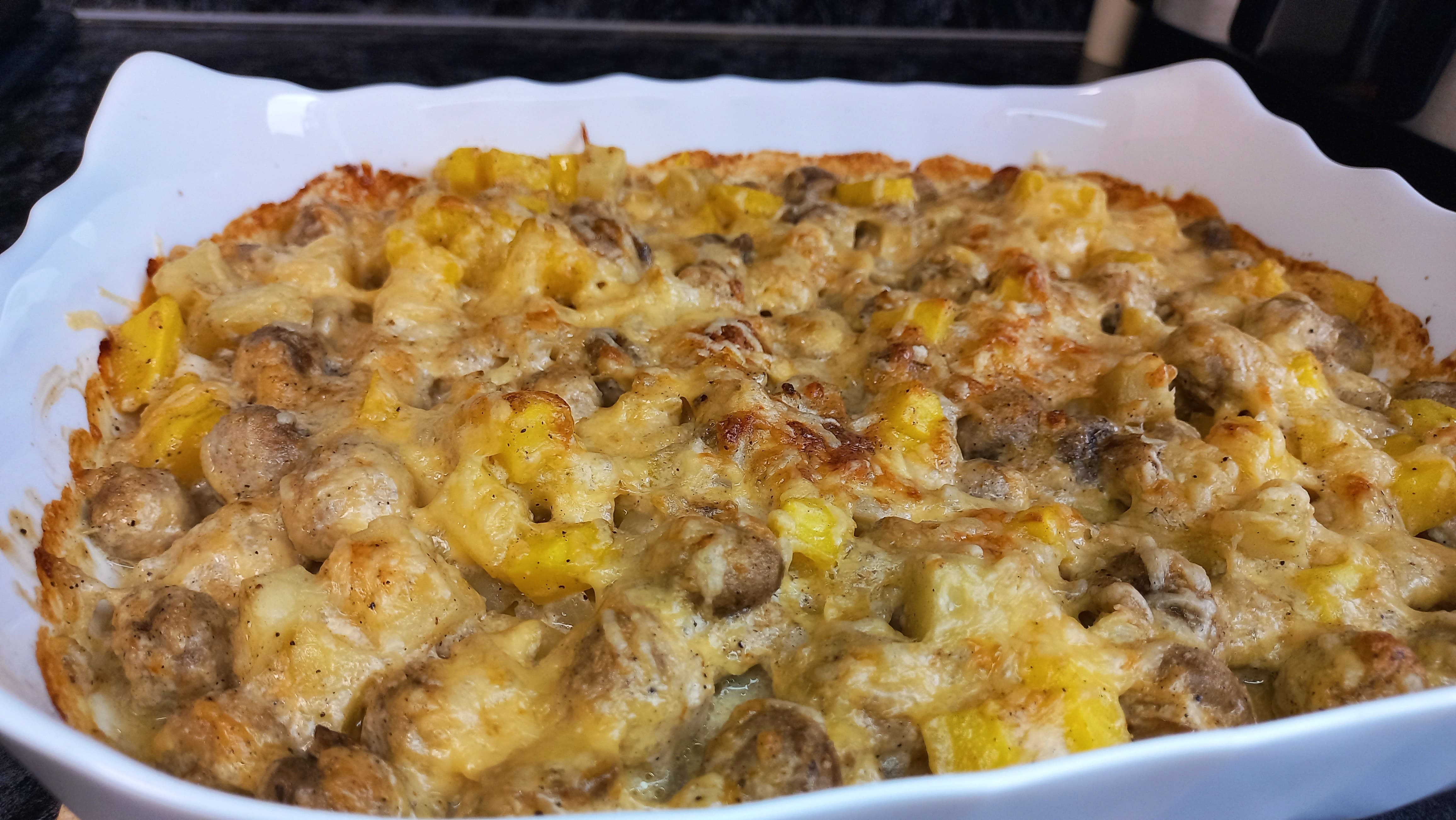 Запеченный картофель с грибами в духовке