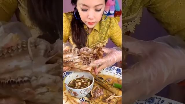 КИТАЙЦЫ ЕДЯТ НА КАМЕРУ/АСМР ЕДА!!! ???
