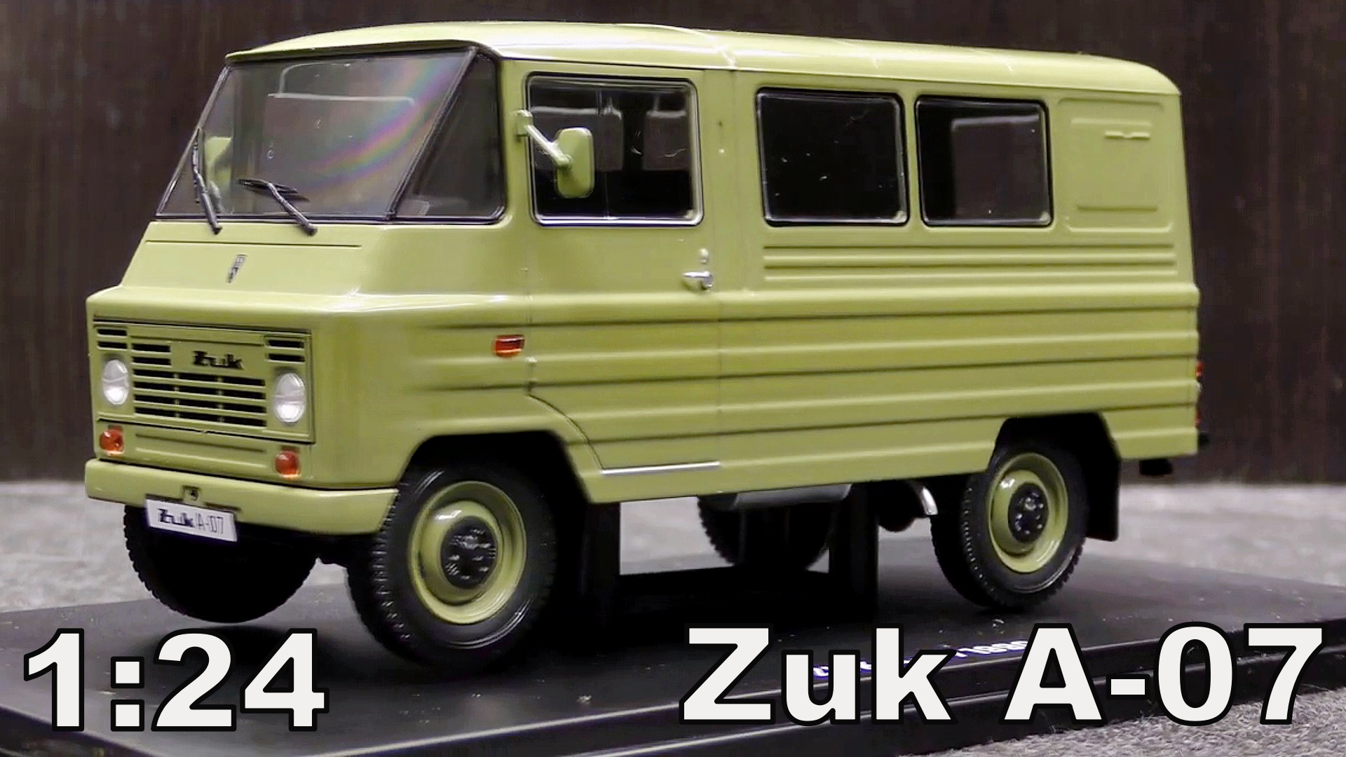 Zuk A-07 / Микроавтобус 1990 / Масштаб 1:24 / Hachette / Масштабная модель автомобиля