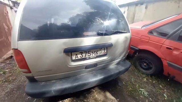 Додж Караван 3.0 L ... или 2.4 Честный отзыв.