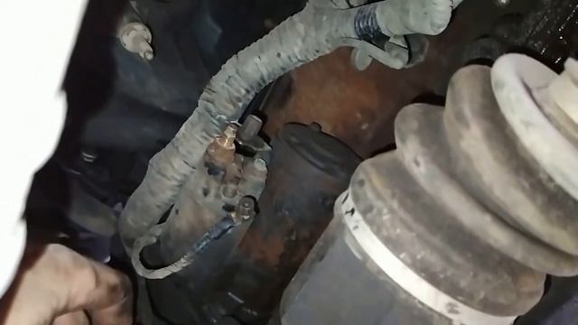 Снятие и установка стартера Логан