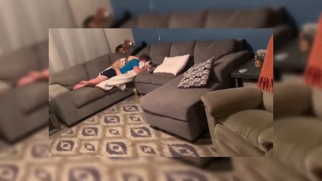 Муж застал дома жену, которая ИЗМЕНИЛА с другим