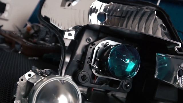 Улучшение света фар: установка Би LED-линз последнего поколения