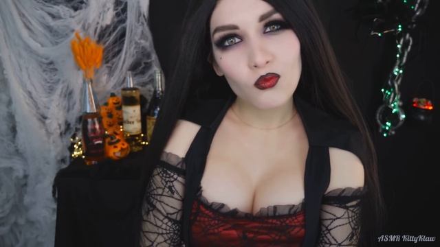АСМР ? Вампир на вечеринке ? ASMR Vampire at the party ??
