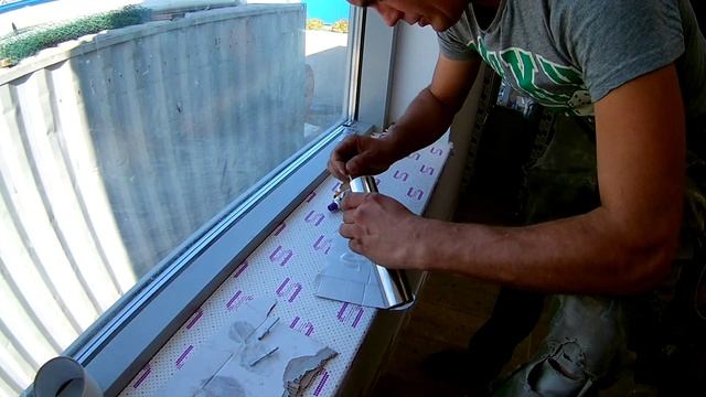 Перила из нержавейки, монтаж ограждения лестницы