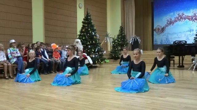 Новогодняя елка 2014 Елгава
